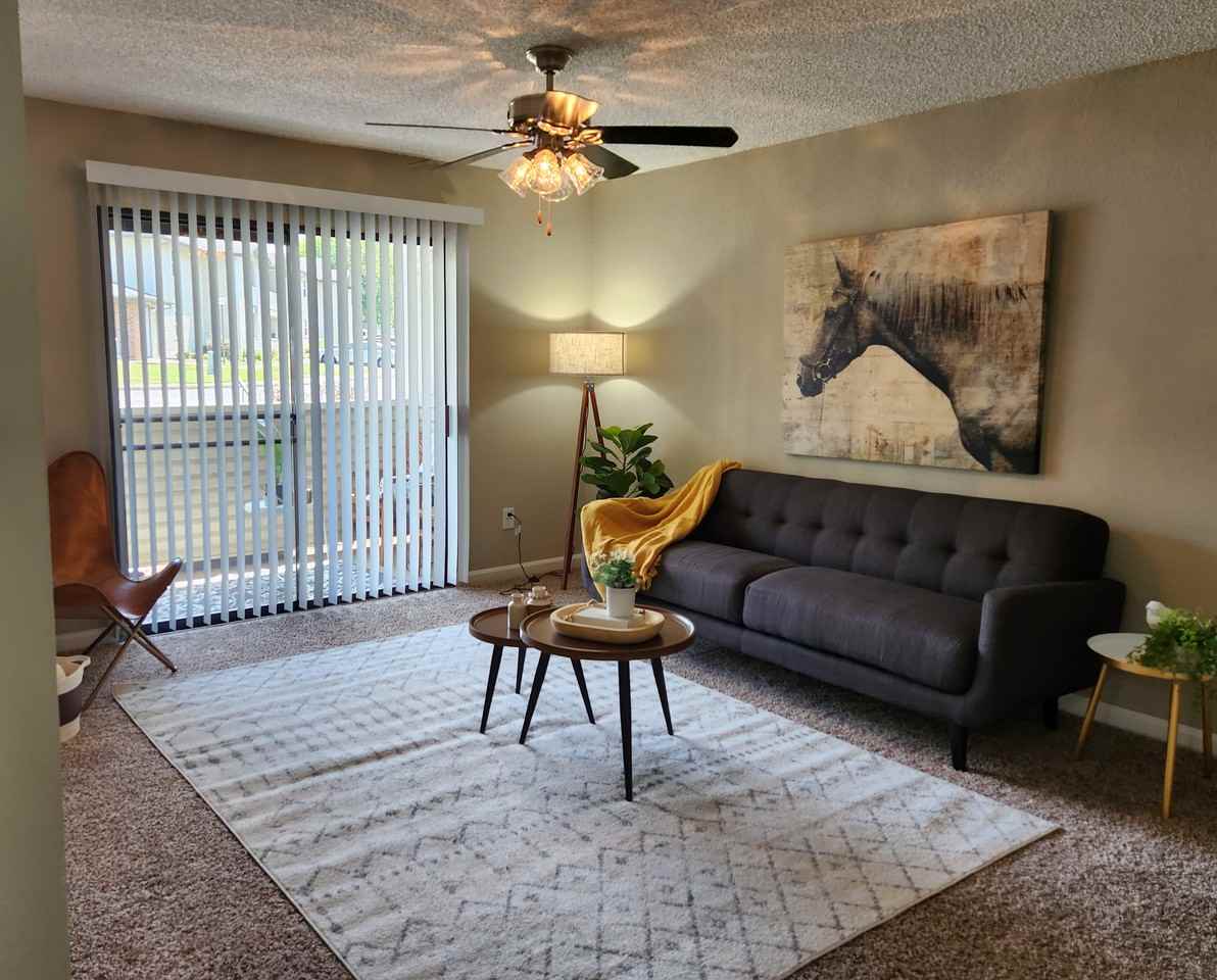 The Villages Dover Glen, Meadowood & Stonewood Apartments 301 Dover