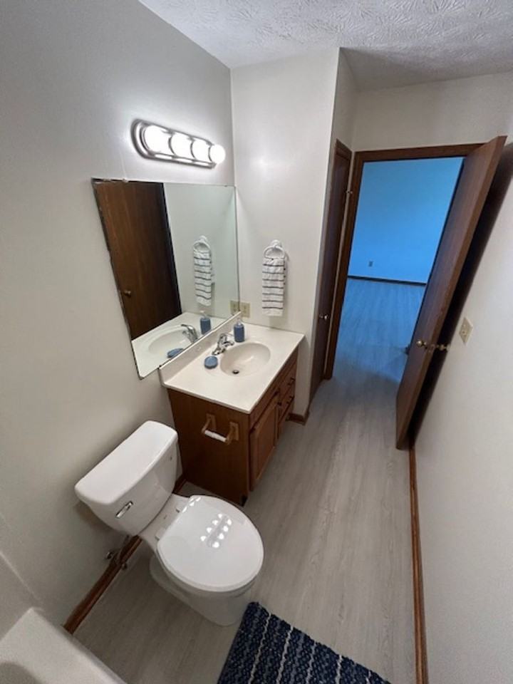 1565 Wayne St - Photo 6 of 19