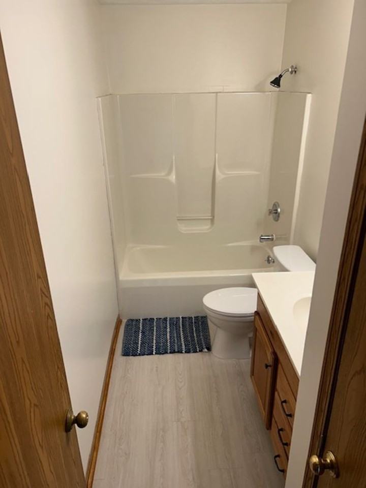 1565 Wayne St - Photo 7 of 19