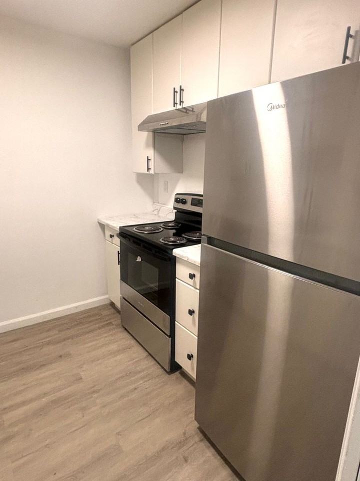 234 5th Ave #6 - Photo 2 of 30