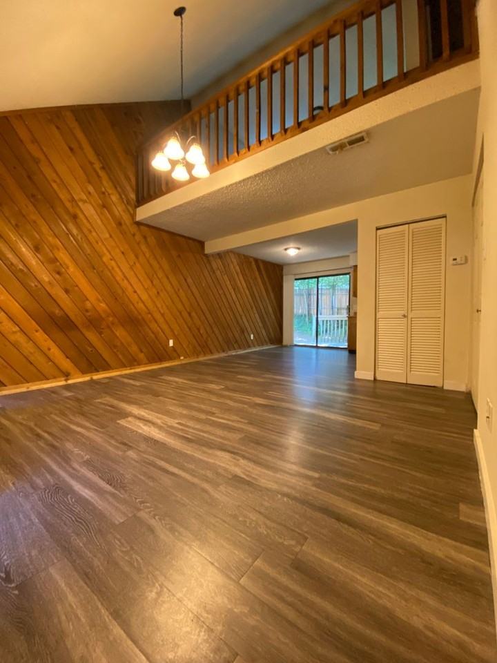 22 South Germantown Rd - Photo 2 of 10