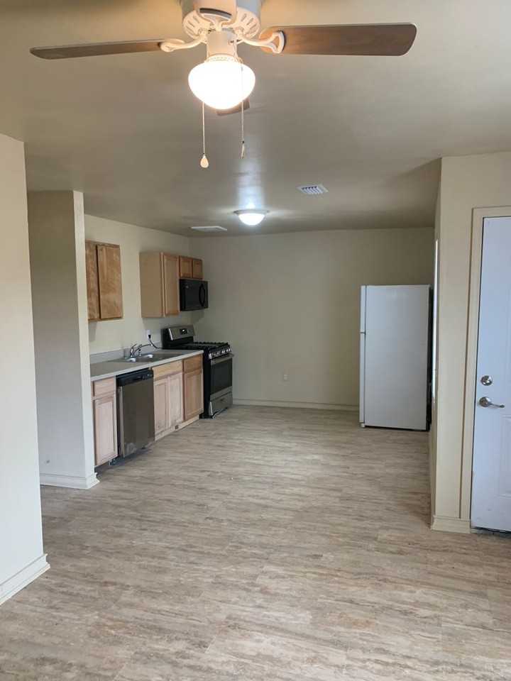 Pea Vine Place - Photo 4 of 20