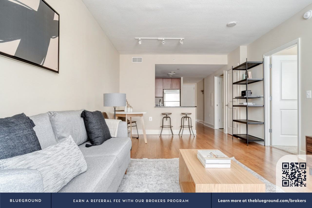 425 L St Nw #489 - Photo 4 of 29