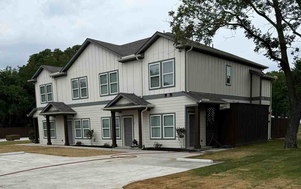 Patriot Quadruplex - Photo 2 of 11