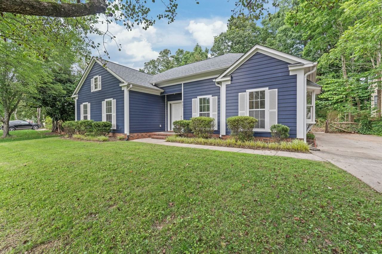 9701 Little River Ct - Photo 2 of 36