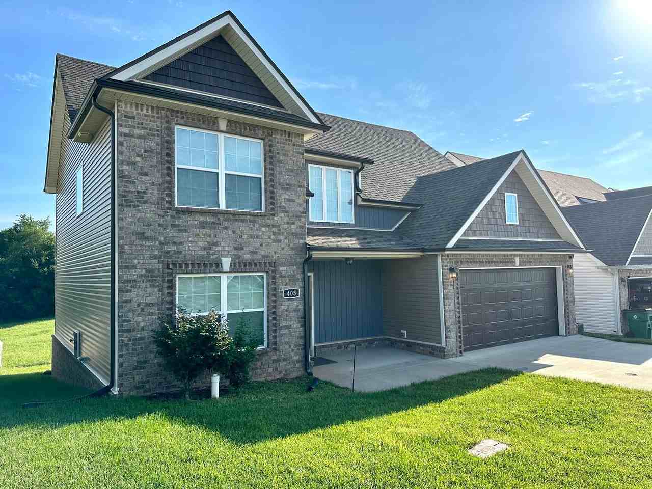 405 Wingfield Dr - Photo 2 of 9