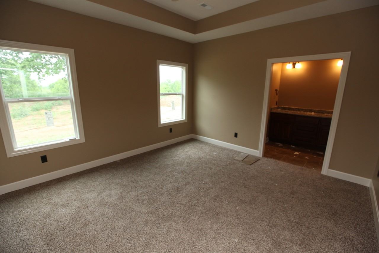 11649 Ridgeway Ct - Photo 7 of 12