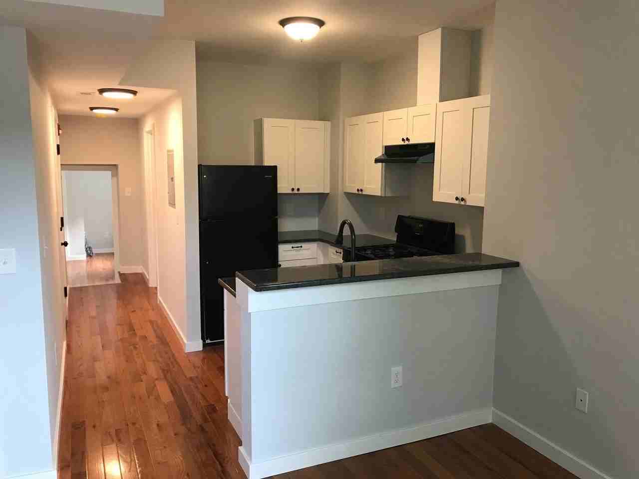 221 Market St - Photo 3 of 6