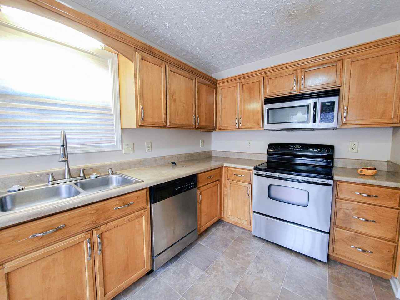 625 Wolfchase Dr - Photo 7 of 18