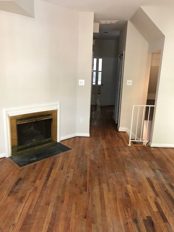 1152 25th St Nw - Photo 5 of 28