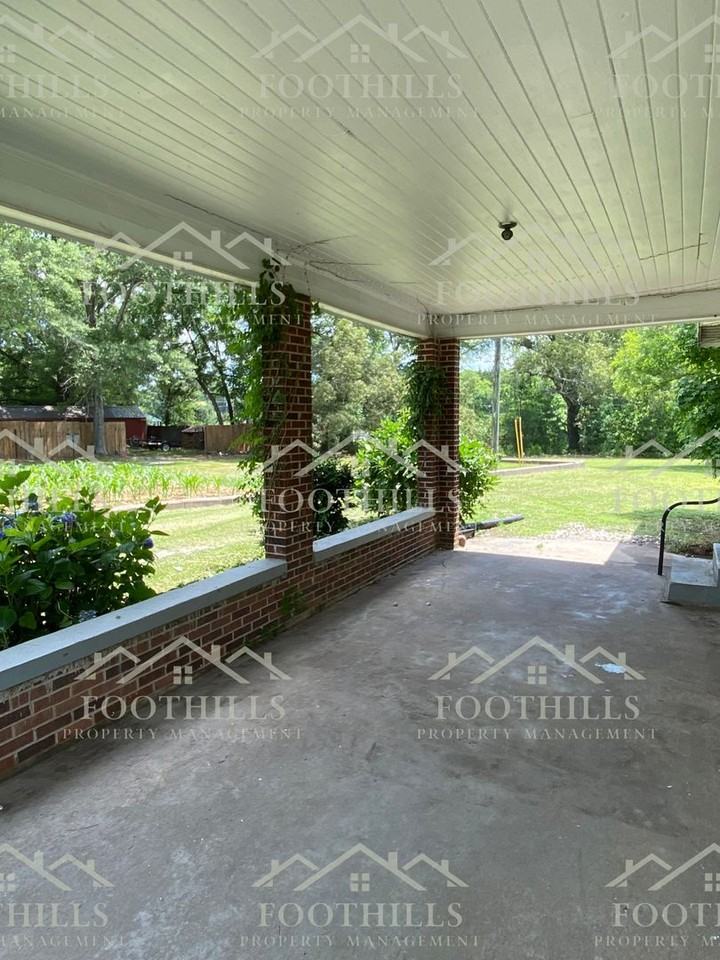 504 Heyward Ave - Photo 2 of 22