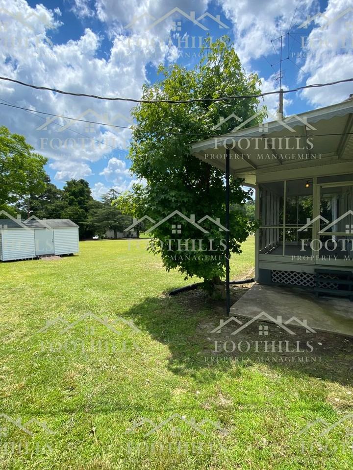 504 Heyward Ave - Photo 3 of 22