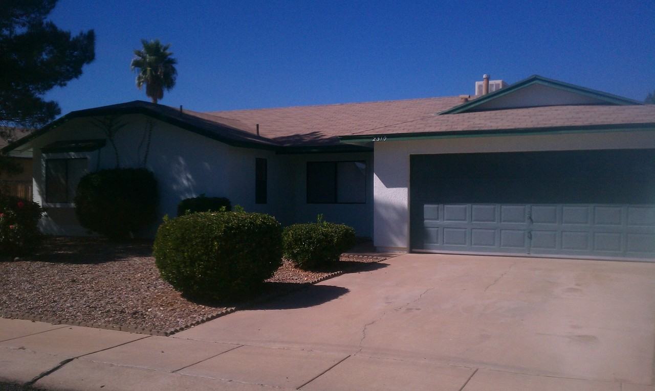 2310 Primrose Dr - Photo 2 of 19