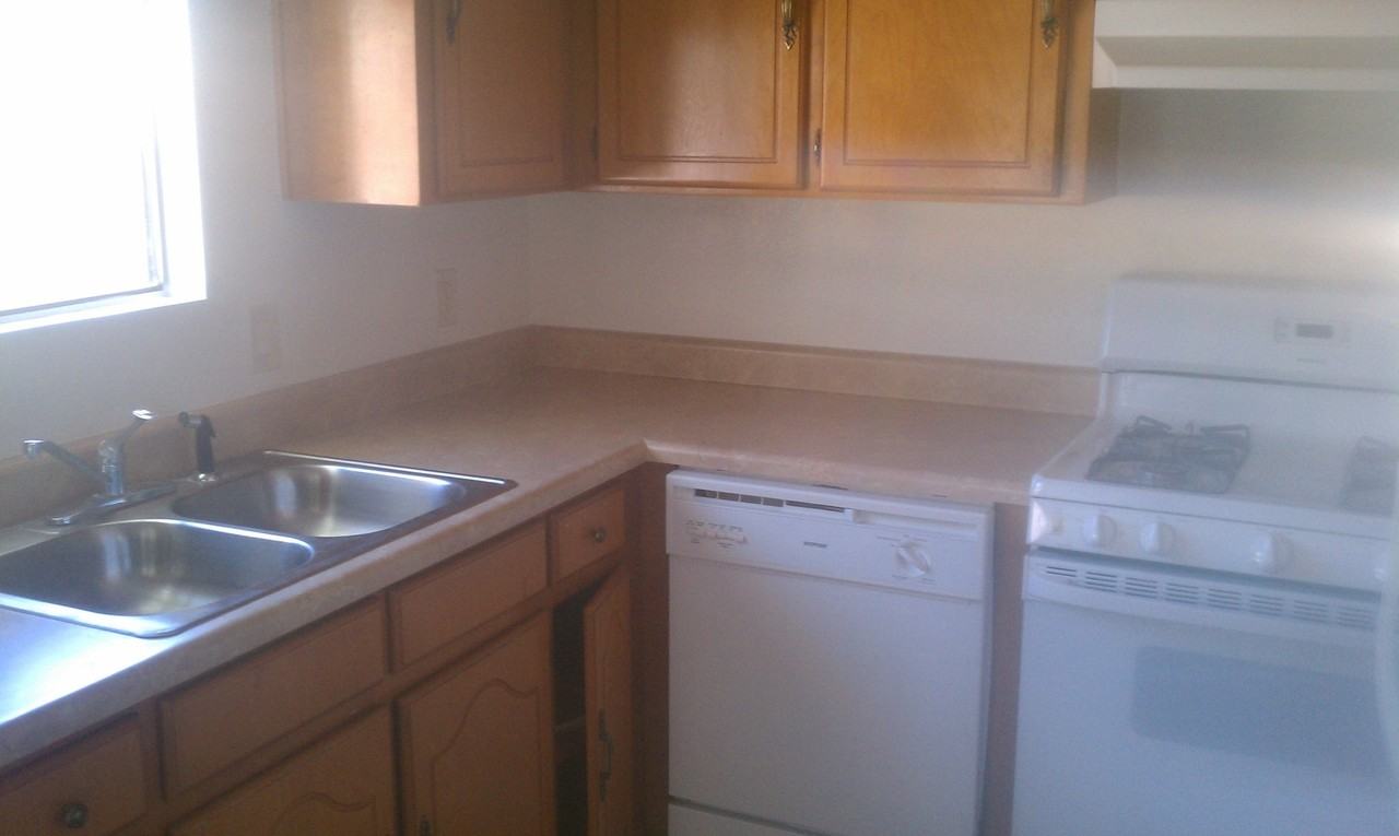 2310 Primrose Dr - Photo 7 of 19