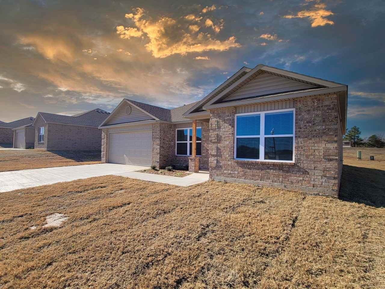 4337 Winding Brk - Photo 2 of 16