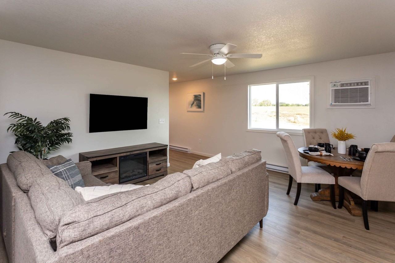 Terrace View by Kading - Photo 4 of 50