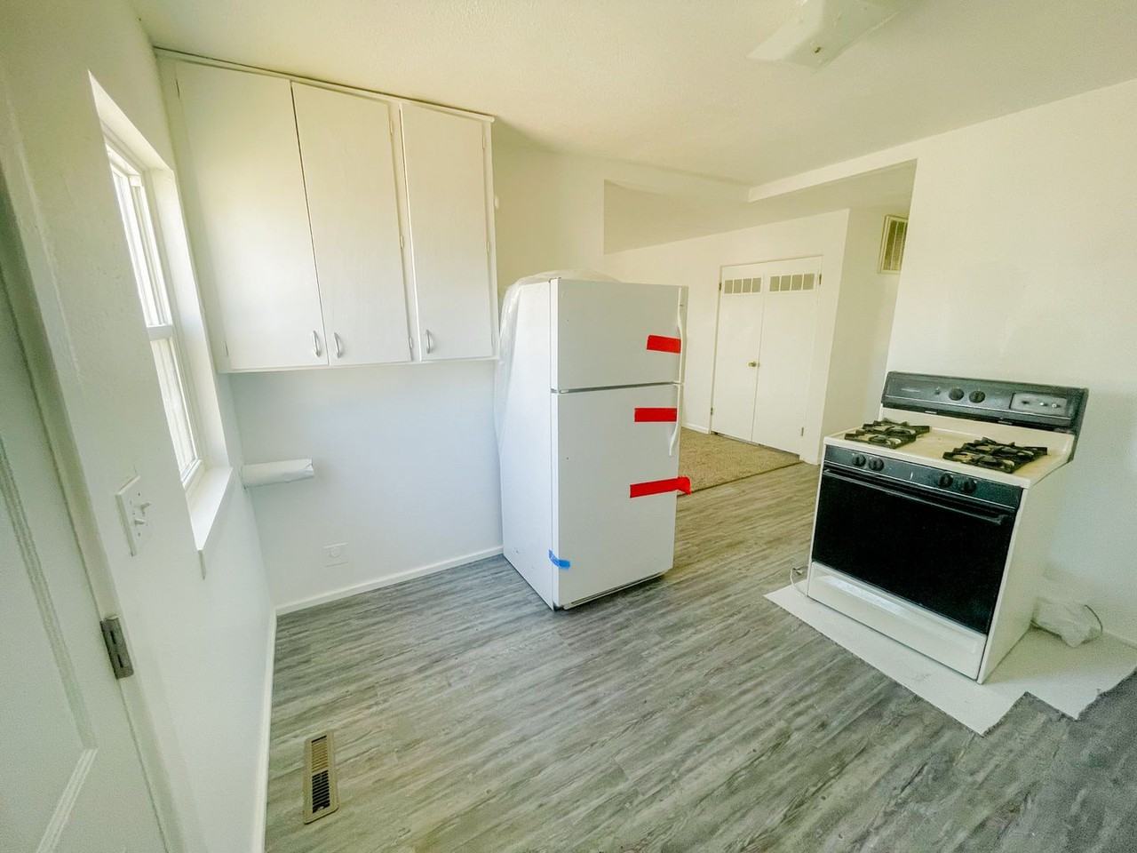 102 9th St #2 - Photo 3 of 8