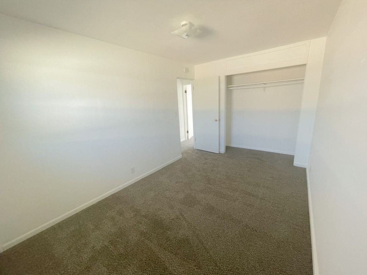 102 9th St #2 - Photo 6 of 8