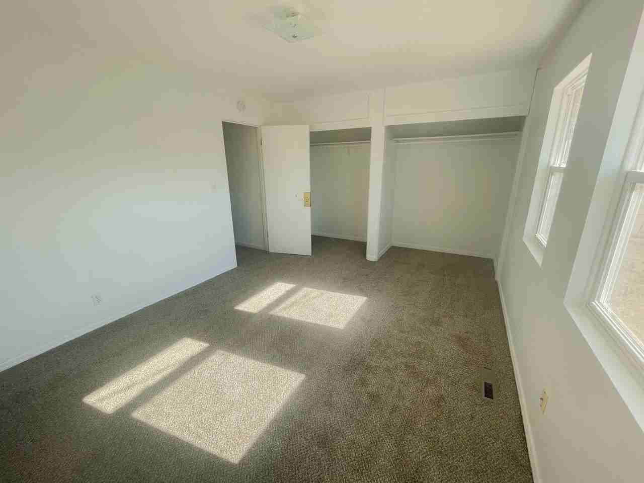 102 9th St #2 - Photo 7 of 8