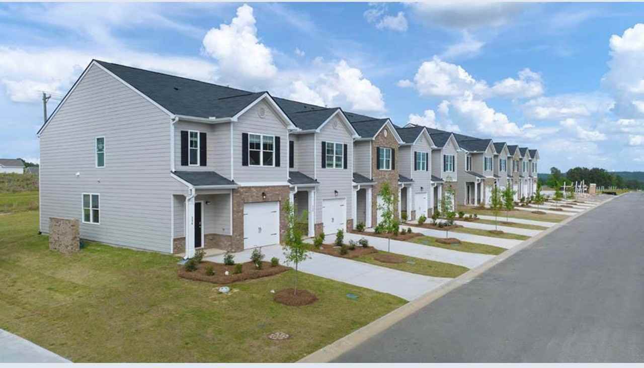 721 Grovebury Ct - Photo 3 of 14