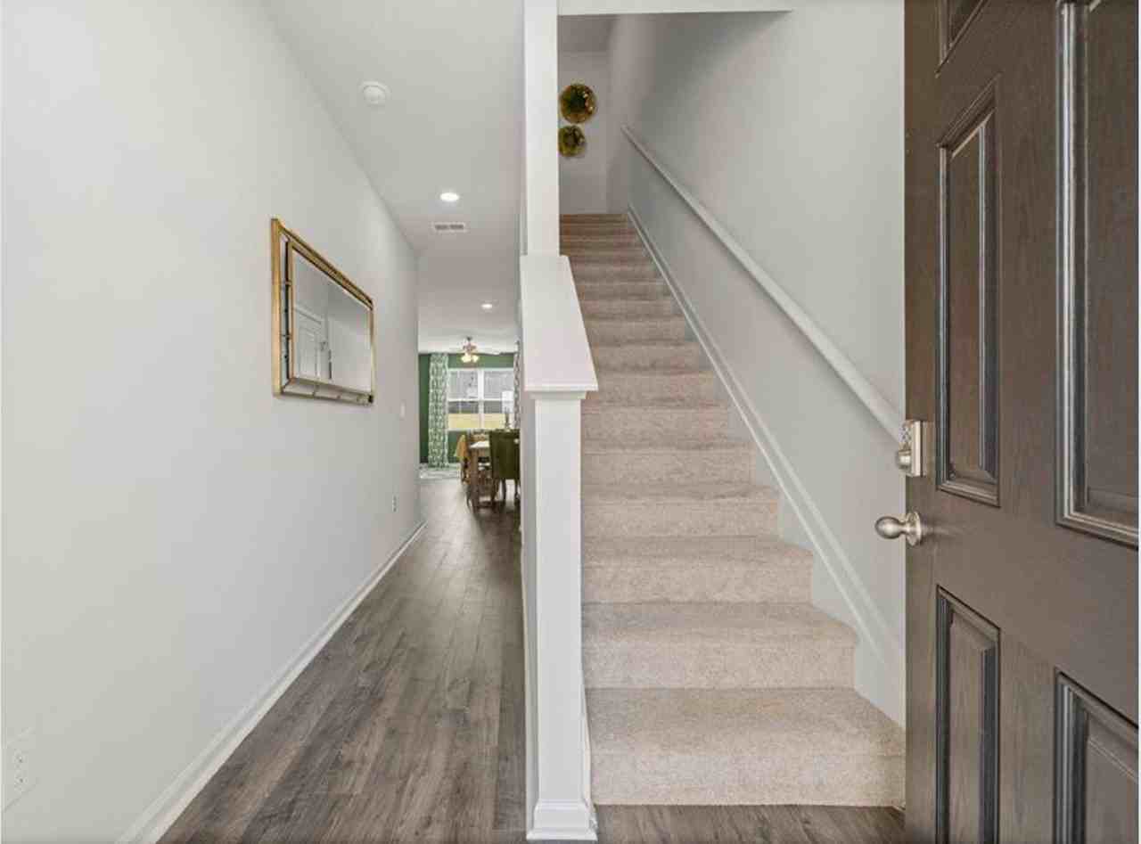 721 Grovebury Ct - Photo 5 of 14