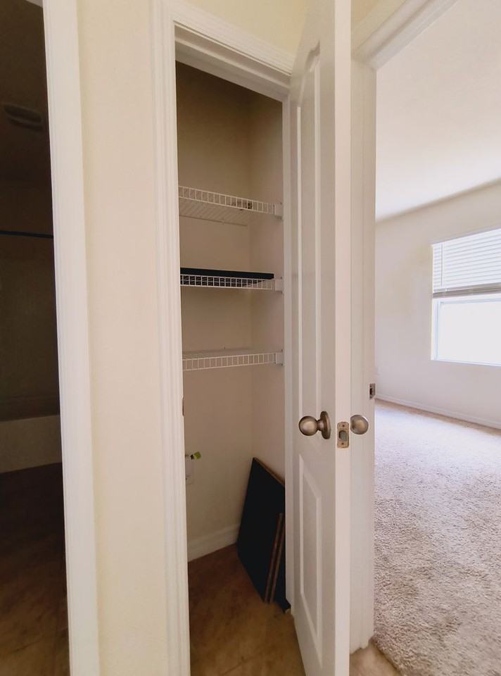 1065 Cambridge Dr - Photo 6 of 22