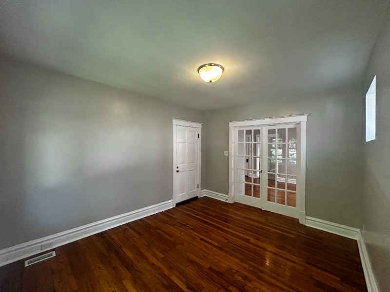 6427 Vermont Ave #1N - Photo 2 of 19