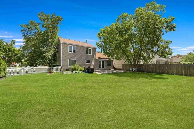 264 N Southport Rd - Photo 2 of 15