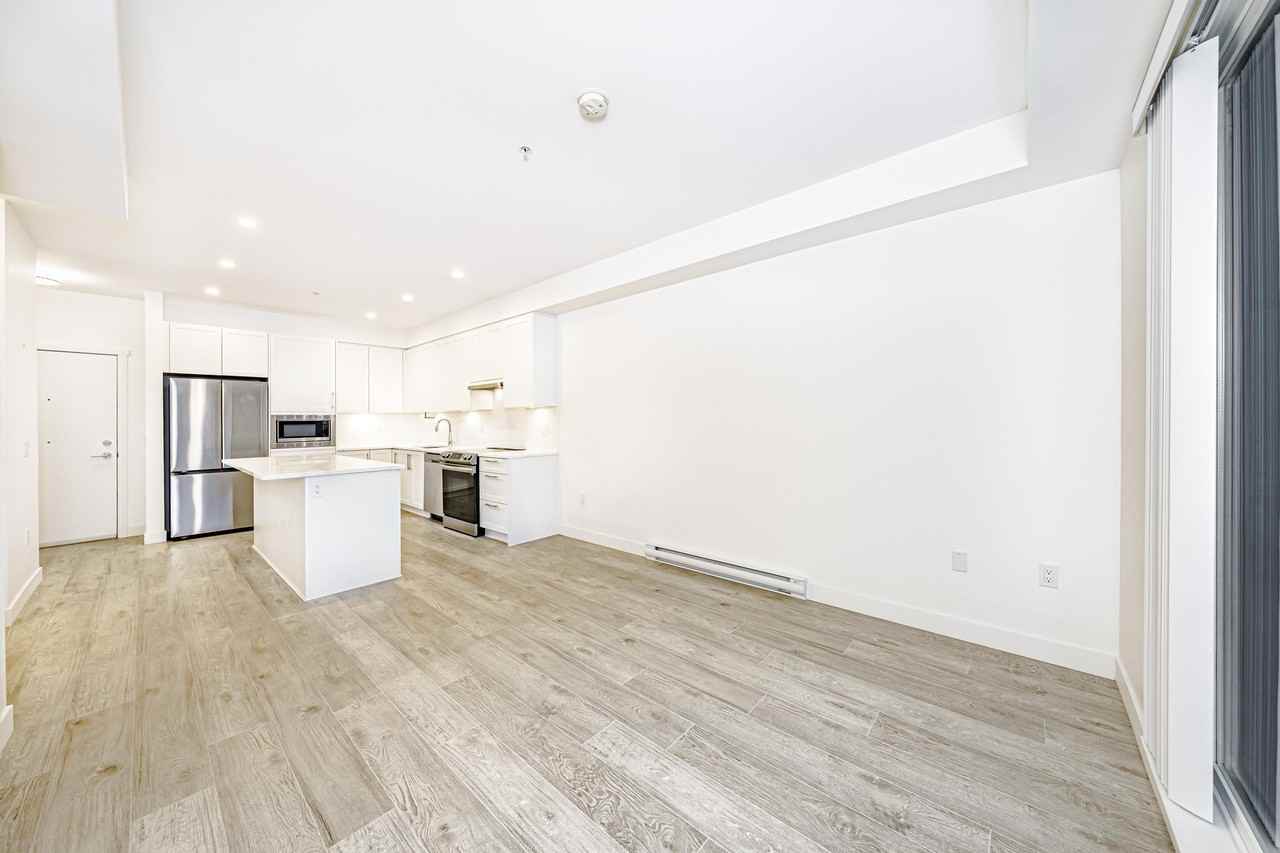2160 Grant Avenue #20* - Photo 3 of 12