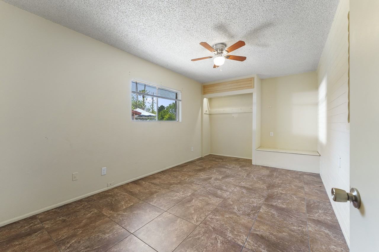 535 S Temple St #1 - Photo 5 of 20