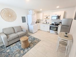 featured image of 2153 Bougainvillea St #B