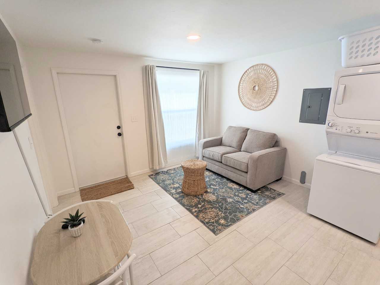 2153 Bougainvillea St #B - Photo 2 of 13