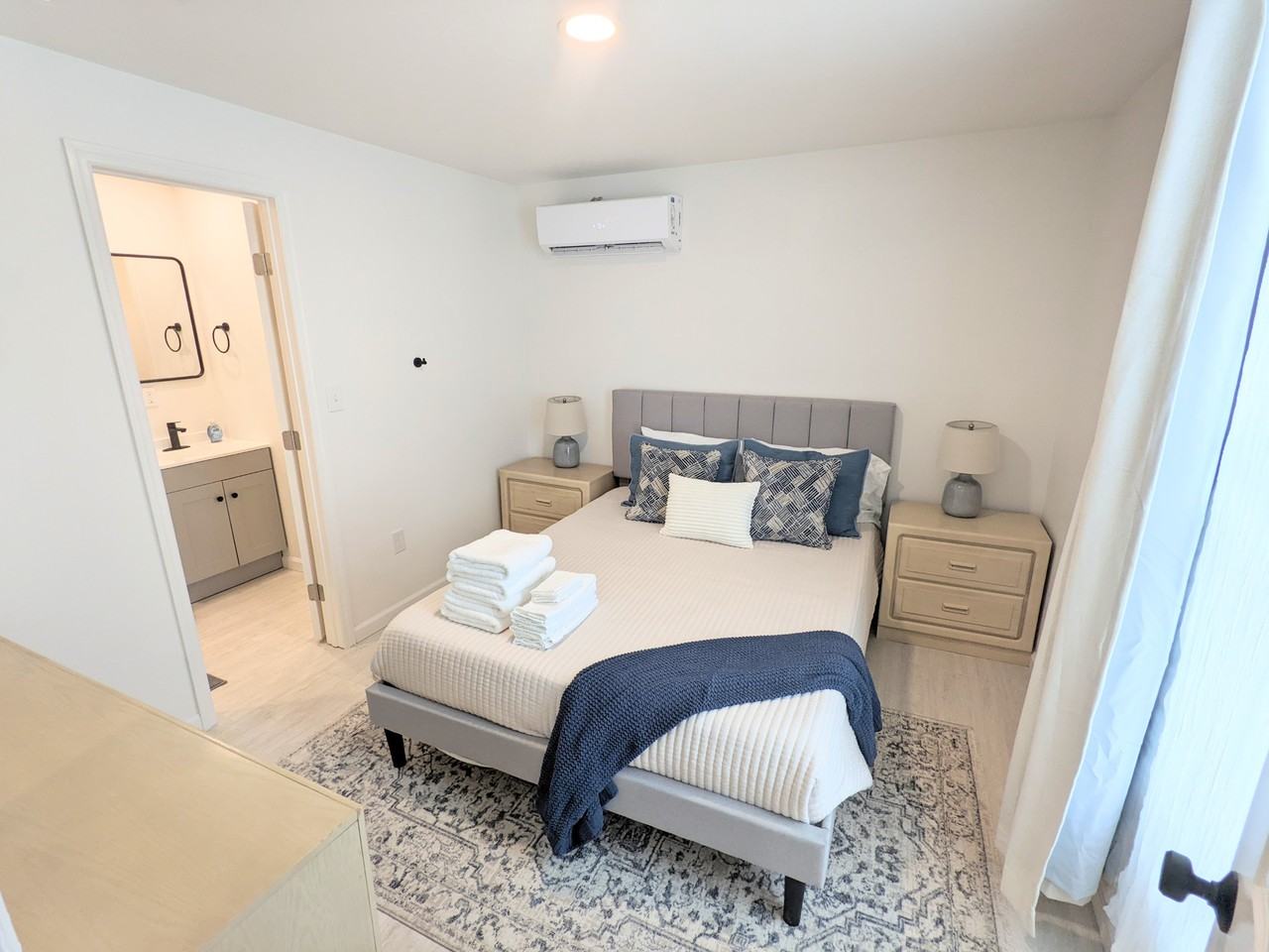 2153 Bougainvillea St #B - Photo 4 of 13