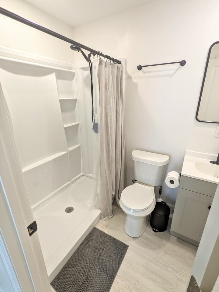 2153 Bougainvillea St #B - Photo 6 of 13
