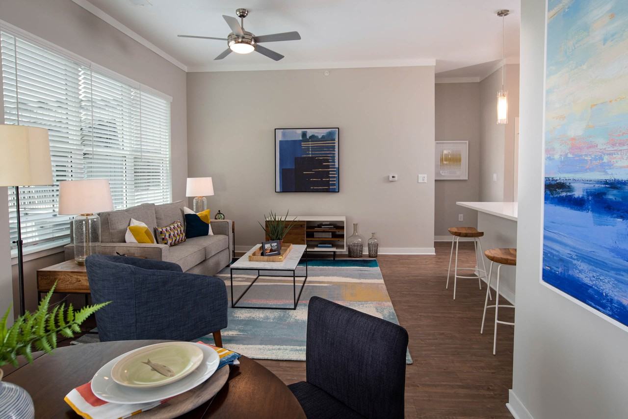 One Riverside Apartments - Photo 6 of 32