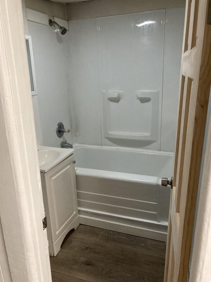 268 Pleasant St #7 - Photo 3 of 7