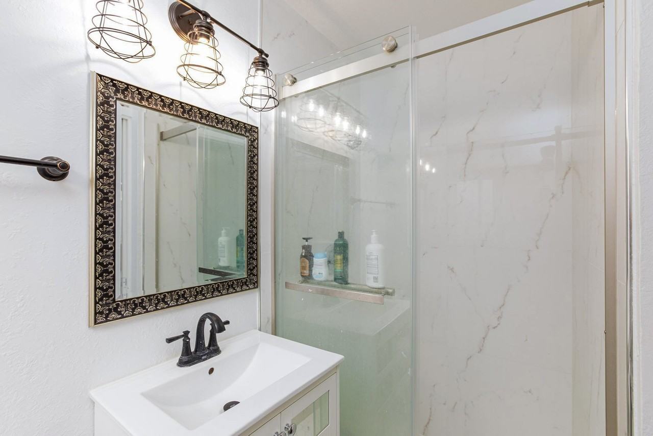 Nunca St - Photo 2 of 27