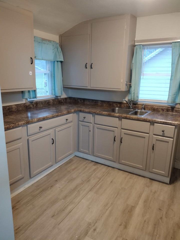 529 S 6th Ave #1 - Photo 3 of 7