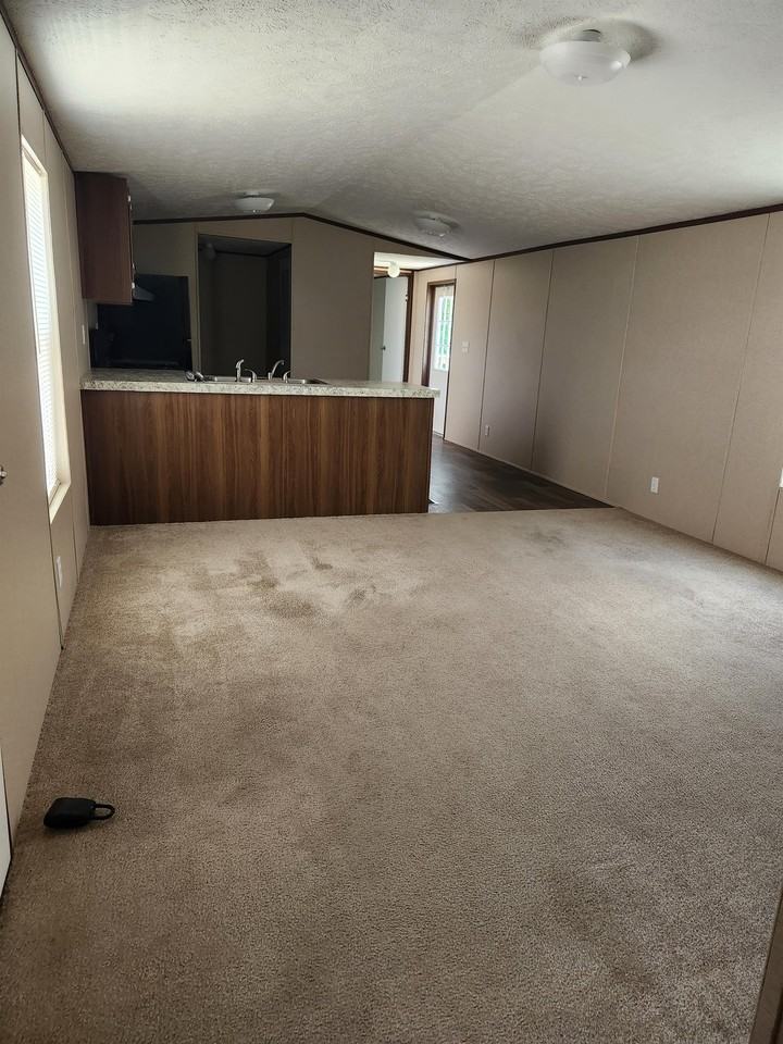 168 Oakcrest Dr #1 - Photo 3 of 9