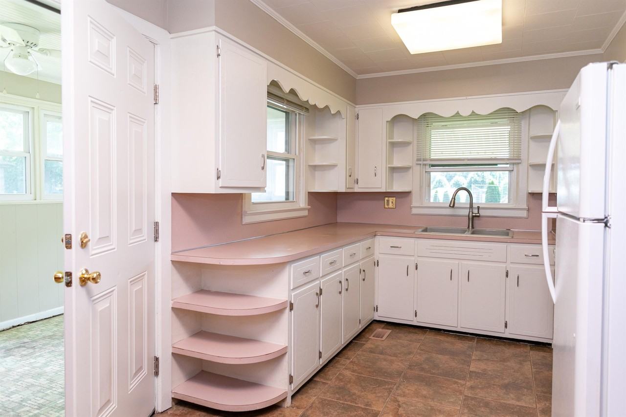 1955 Jamestown Rd #1 - Photo 2 of 16