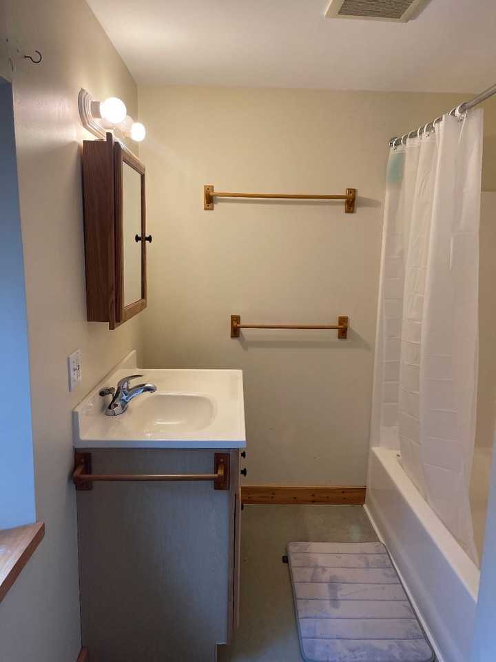 283 N Valley Rd #1 - Photo 7 of 13