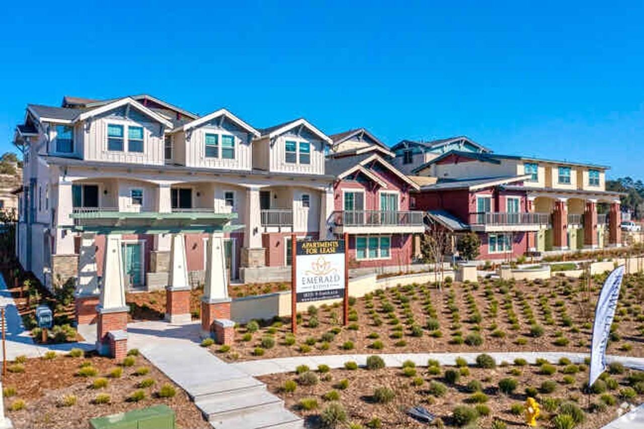 Emerald Ridge Apartments - Photo 2 of 14