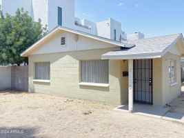 featured image of 2138 East Turney Avenue #A