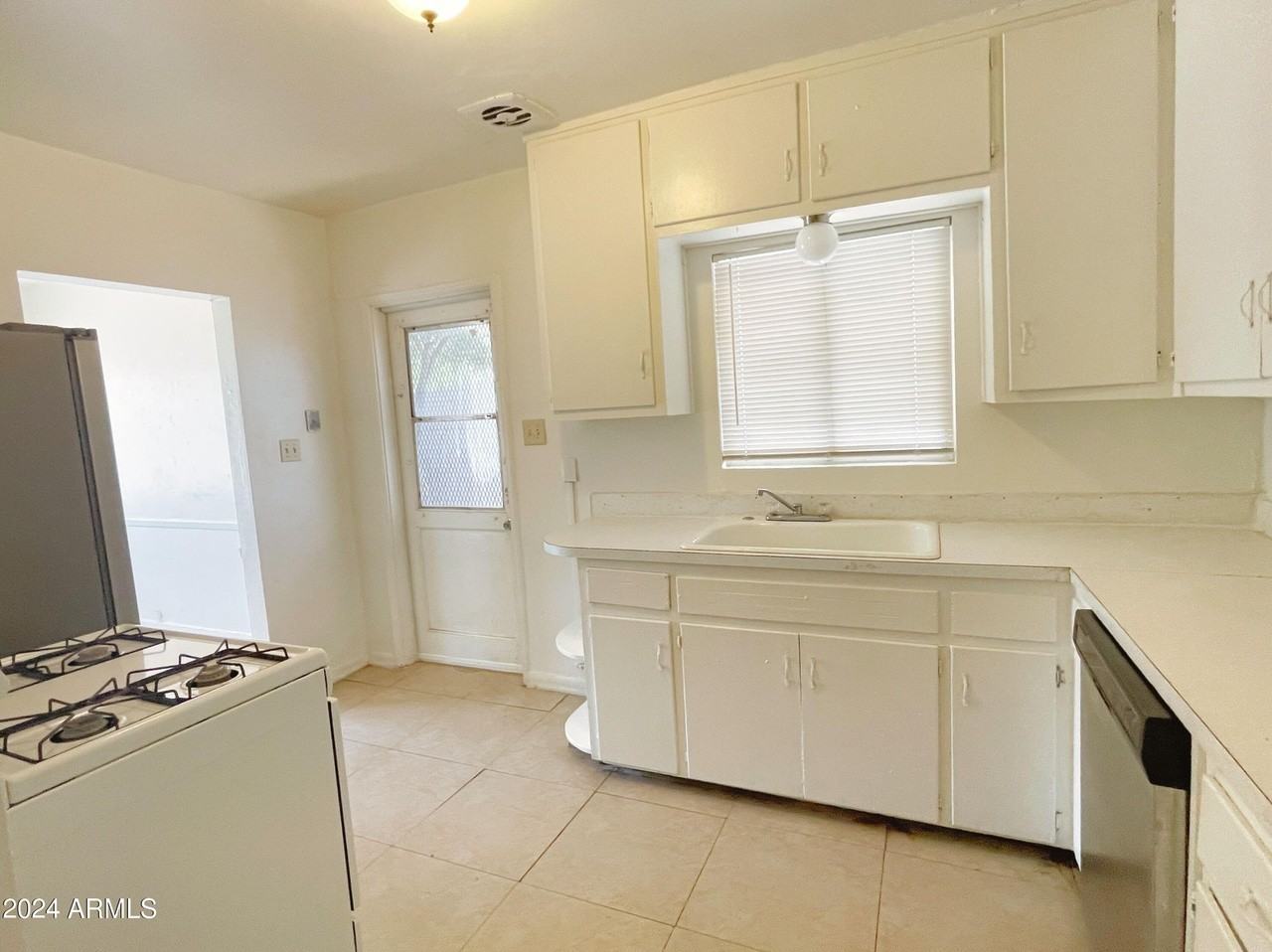 2138 East Turney Avenue #A - Photo 7 of 14