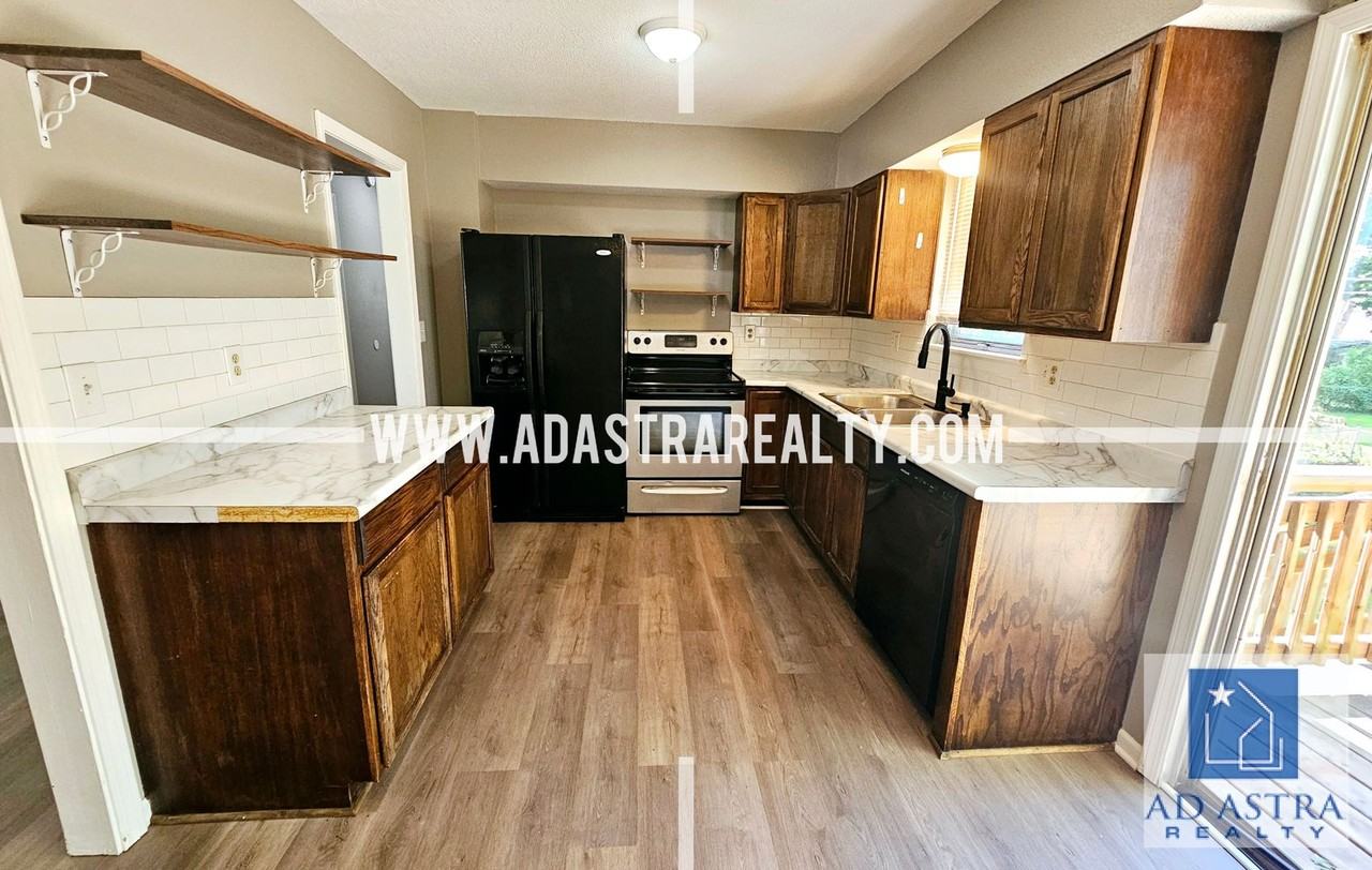 6004 E 98th St - Photo 5 of 34