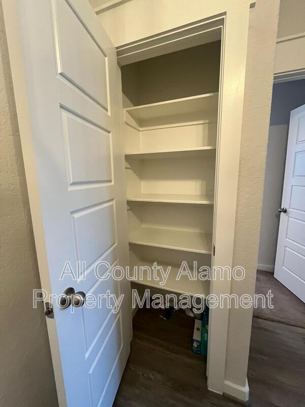 10542 Francisco Way - Photo 5 of 23