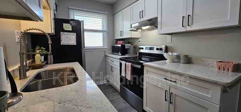 5561 Lynbrook Lndg - Photo 6 of 15