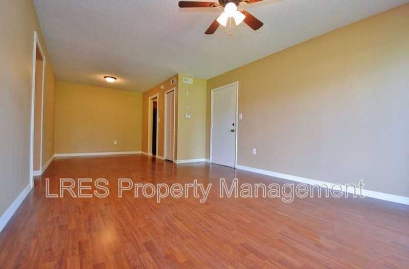 300 Cherokee Ct #C - Photo 4 of 22