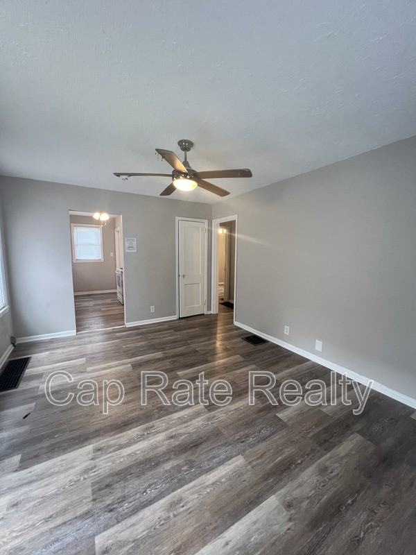 2769 Mcguffey Rd - Photo 2 of 11