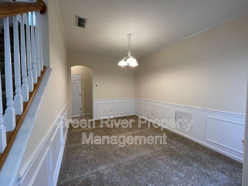 1804 Sea Pines Ln - Photo 3 of 43